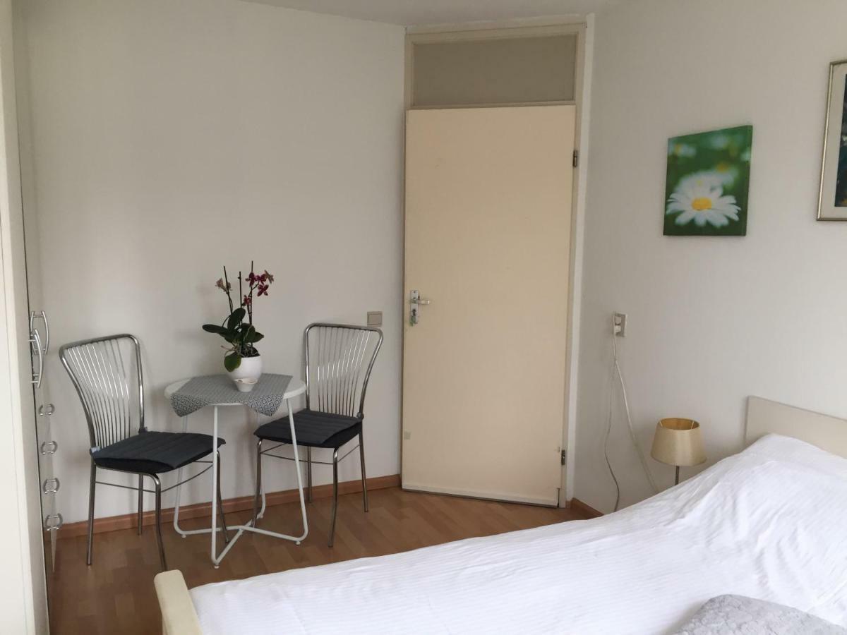 Room In Oss Exterior foto